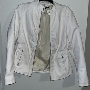 White leather baccini jacket size medium! Smoke free home! $7 OBO
